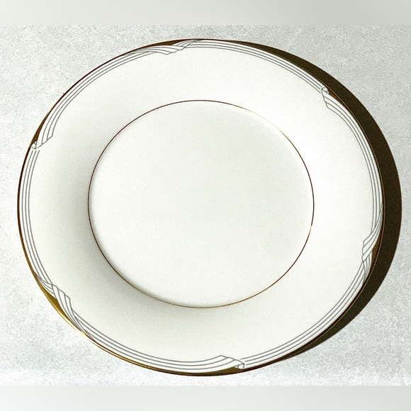 Vintage Discontinued NORITAKE GOLDEN COVE Gold Trim 10.75” Dinner Plate - Picture 3 of 9